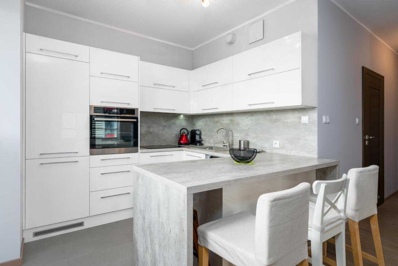 Apartments Poznan Towarowa By Noclegi Renters Екстериор снимка