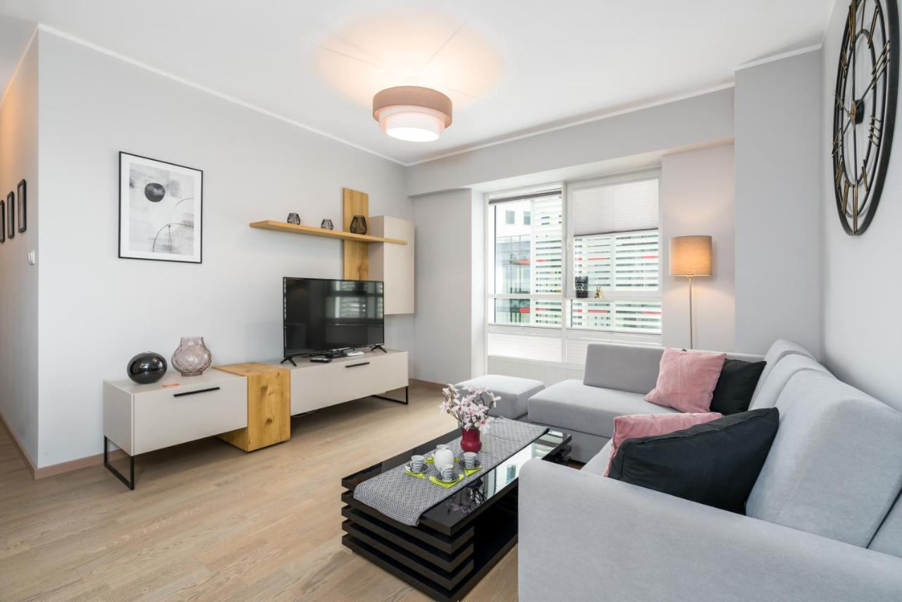 Apartments Poznan Towarowa By Noclegi Renters Екстериор снимка