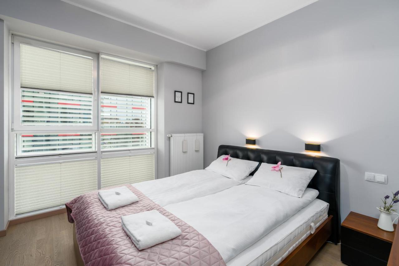 Apartments Poznan Towarowa By Noclegi Renters Екстериор снимка