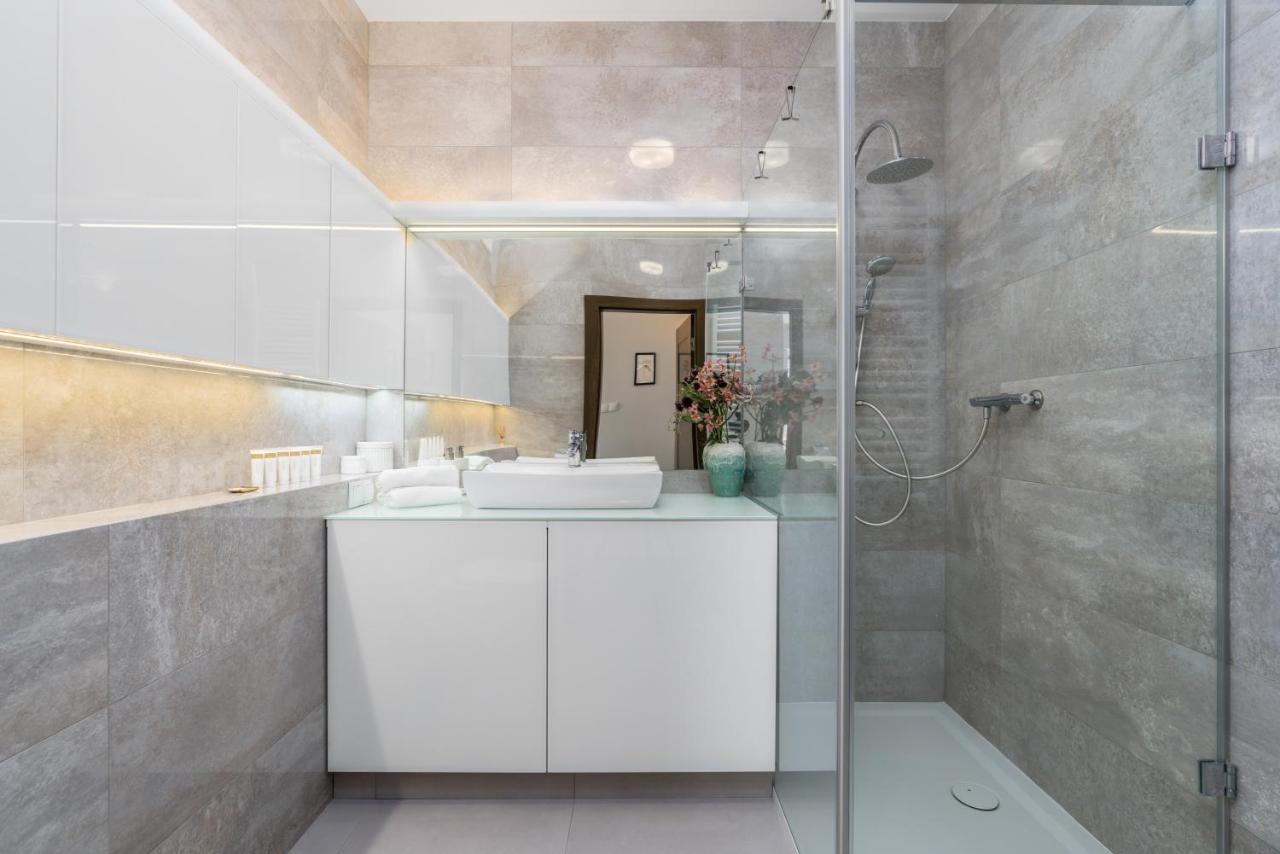 Apartments Poznan Towarowa By Noclegi Renters Екстериор снимка