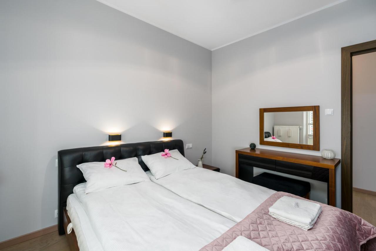 Apartments Poznan Towarowa By Noclegi Renters Екстериор снимка