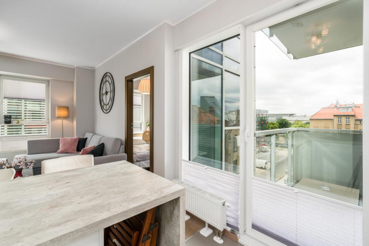 Apartments Poznan Towarowa By Noclegi Renters Екстериор снимка